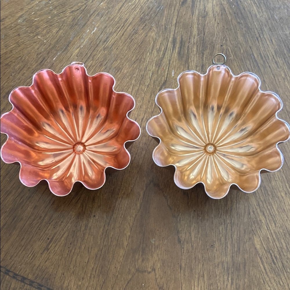 (2) Vintage Copper Molds 3 1/2 cups each Set